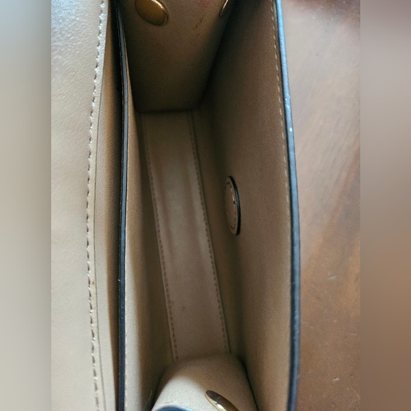 Michael Kors Mini Pebbled Leather Crossbody Bag! EUC! - Picture 9 of 11